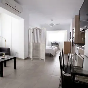 https://apartamento-malagueta-beach-10.hotelsinnerja.org
